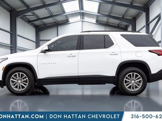 Used 2023 Chevrolet Traverse LT FWD video 2