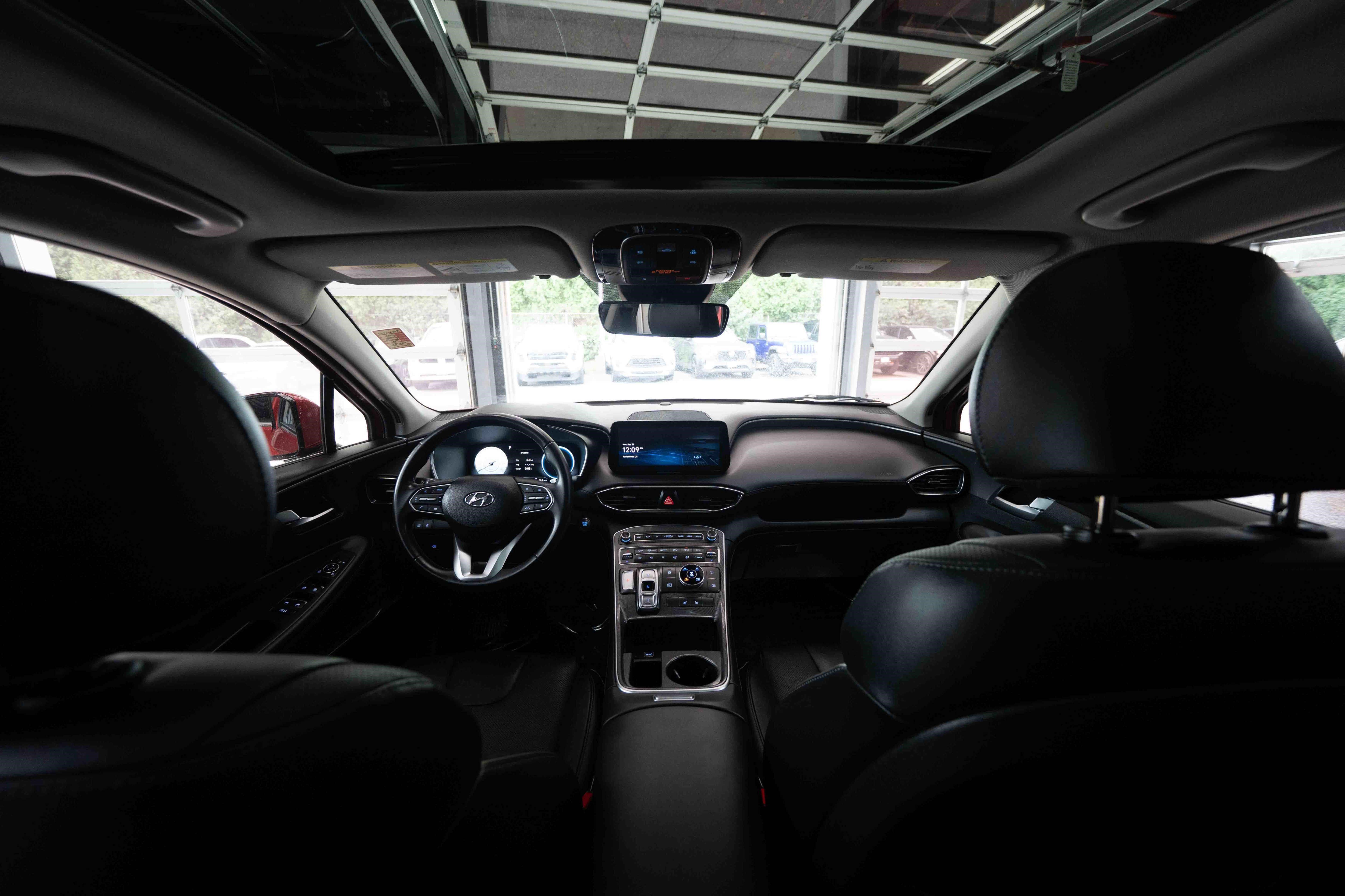 Used 2022 Hyundai Santa Fe SEL w/ Convenience + Premium Package AWD/4WD image 19