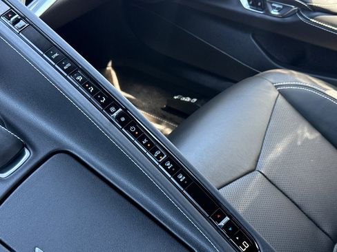 Used 2020 Chevrolet Corvette Stingray Coupe w/ Chrome Exterior Badge Package RWD image 19