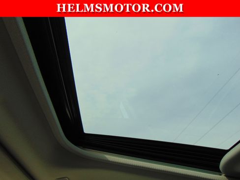 Used 2025 Toyota RAV4 XLE image 23