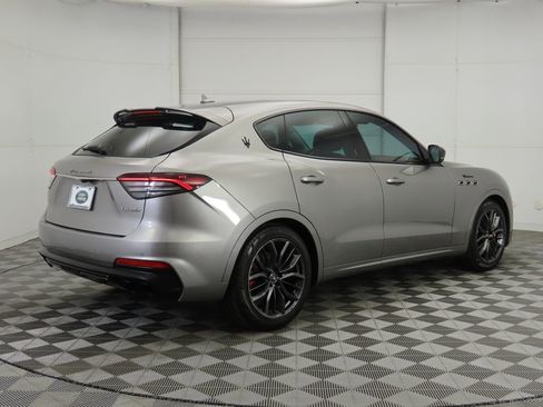 Used 2022 Maserati Levante Modena image 5
