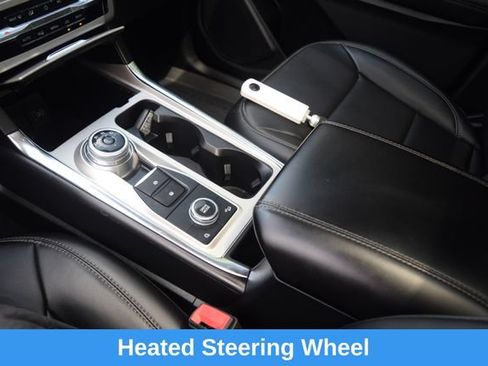 Used 2022 Ford Explorer XLT w/ Equipment Group 202A AWD/4WD image 13