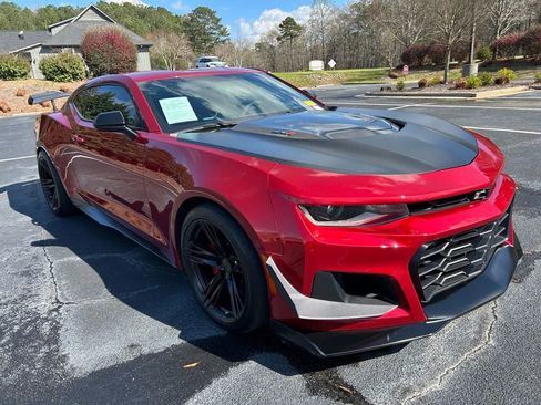 Used 2018 Chevrolet Camaro ZL1 image 16