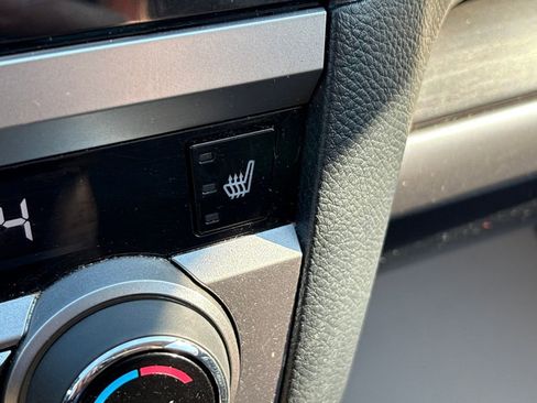 Used 2016 Subaru Legacy 3.6R Limited w/ Popular Package #4 image 17