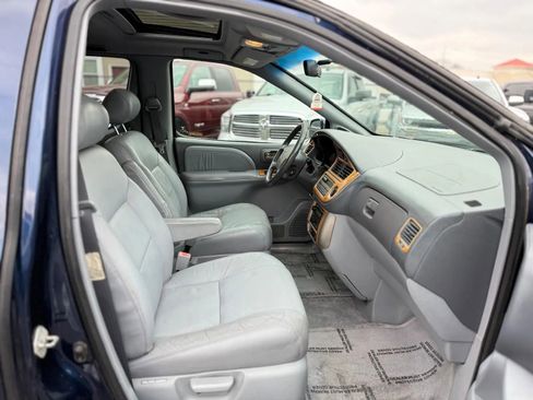 Used 2001 Toyota Sienna XLE image 27