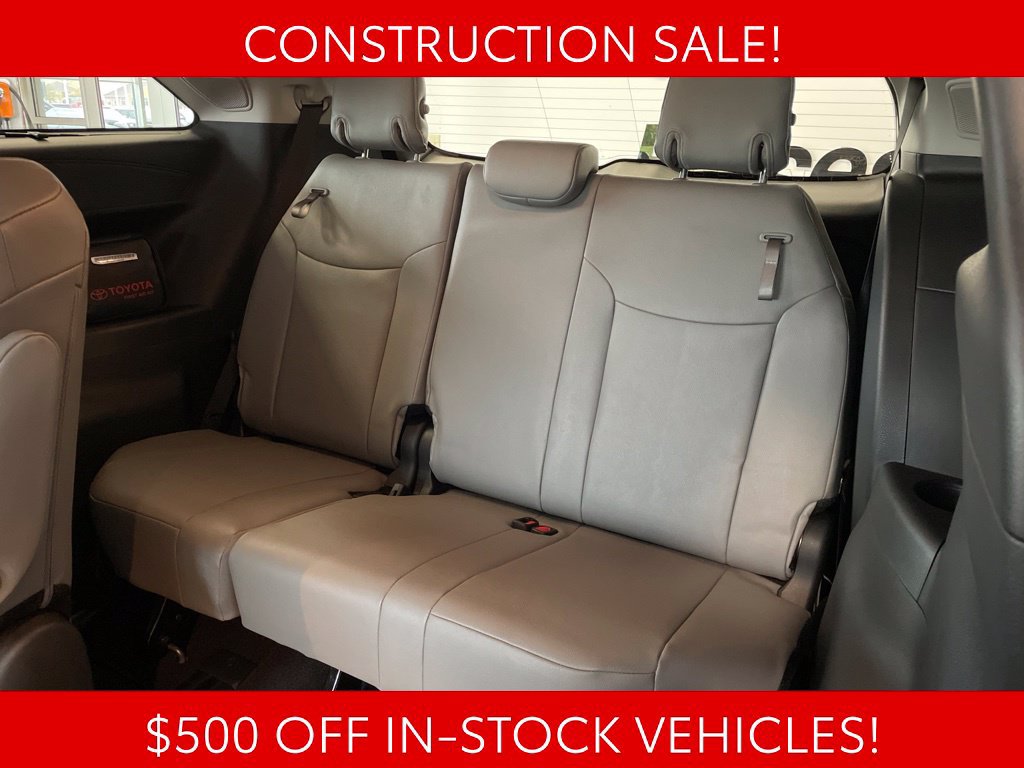 Used 2026 Toyota Sienna XLE AWD/4WD image 13