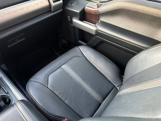 Used 2017 Ford F250 Platinum w/ Platinum Ultimate Package AWD/4WD image 13