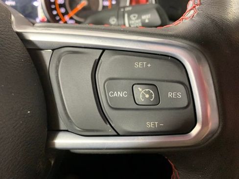 Used 2023 Jeep Gladiator Rubicon w/ Cold Weather Group AWD/4WD image 20