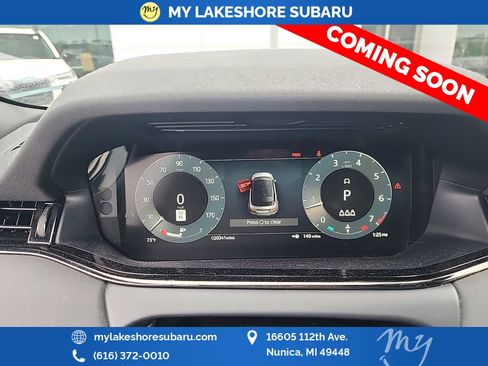 Used 2024 Land Rover Range Rover Evoque Dynamic SE AWD/4WD image 9