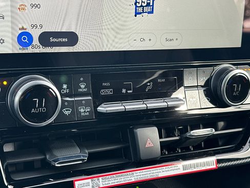 New 2026 Toyota Highlander XSE image 19