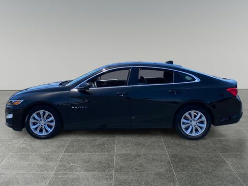 Used 2024 Chevrolet Malibu LT FWD image 2