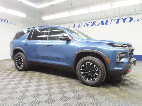 Used 2025 Chevrolet Traverse Z71 w/ LPO, Floor Liner Package AWD/4WD image 3