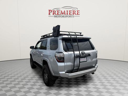 Used 2018 Toyota 4Runner TRD Off-Road Premium w/ TRD Performance Package image 6