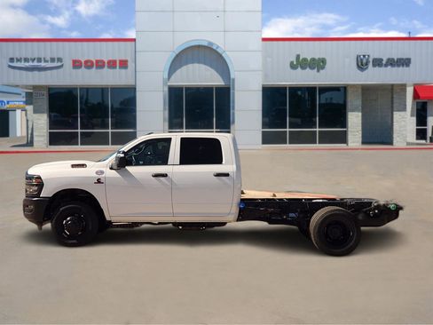 New 2026 RAM 3500 Tradesman image 3