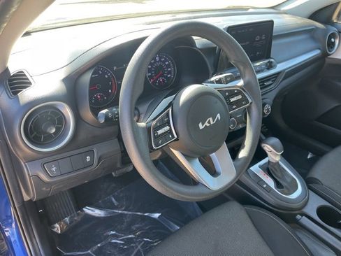 Used 2023 Kia Forte LXS image 14