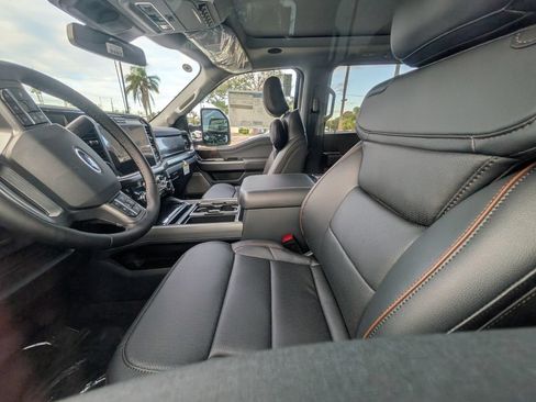 New 2026 Ford F250 Lariat w/ Black Appearance Package AWD/4WD image 8