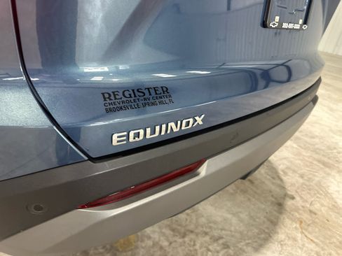 Used 2025 Chevrolet Equinox LT FWD image 12