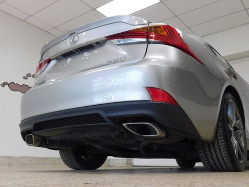 Used 2018 Lexus IS 300 F Sport w/ F Sport Package image 84