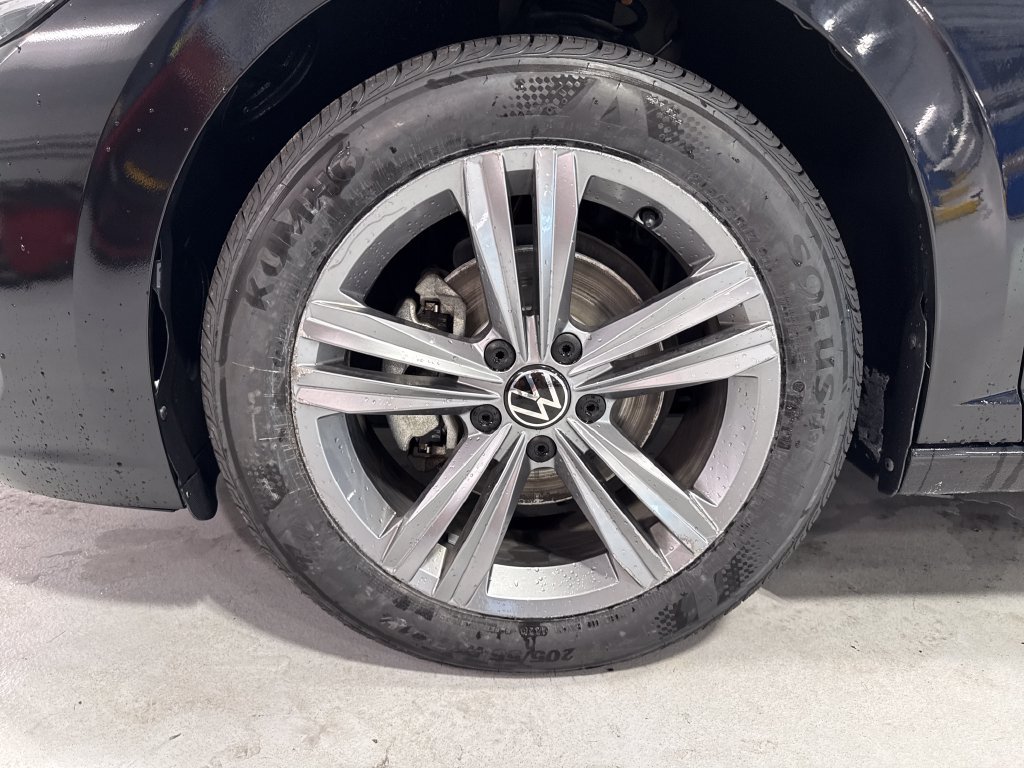 Used 2024 Volkswagen Jetta SE FWD image 42
