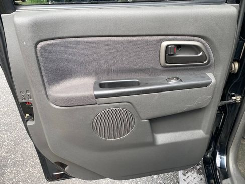 Used 2005 Chevrolet Colorado LS AWD/4WD image 20