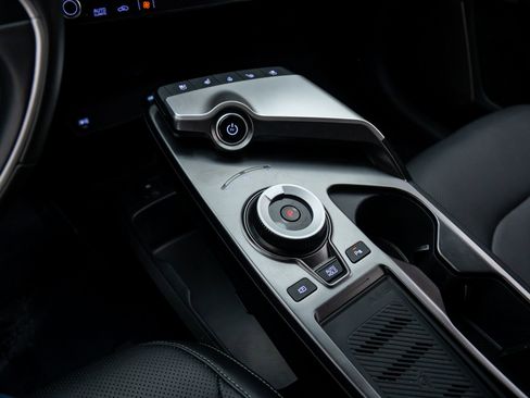 Used 2022 Kia EV6 Wind image 13