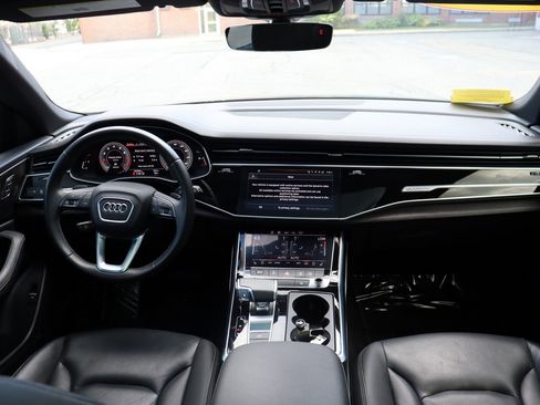Used 2023 Audi Q8 Premium Plus w/ Premium Plus Package AWD/4WD image 10