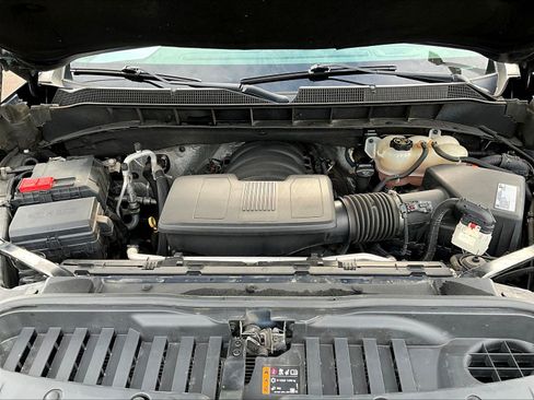 Used 2020 Chevrolet Silverado 1500 LTZ w/ LTZ Premium Package AWD/4WD image 31