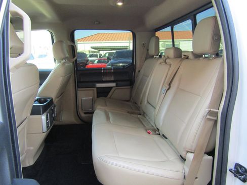 Used 2015 Ford F150 Lariat w/ Equipment Group 501A Mid image 8