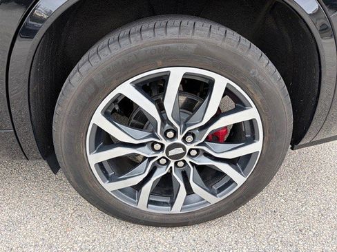 Certified 2024 Cadillac XT6 Sport w/ Technology Package image 6