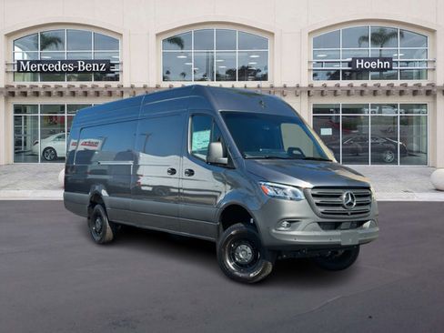New 2025 Mercedes-Benz Sprinter 2500 image 1