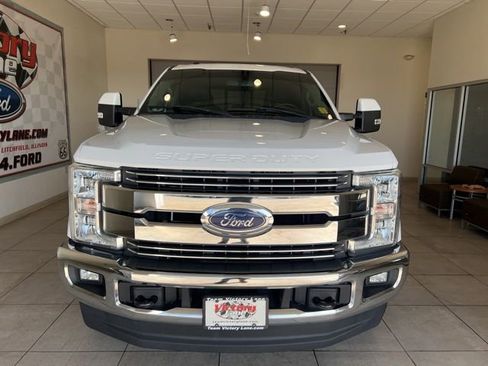 Used 2018 Ford F250 Lariat w/ Lariat Value Package image 2