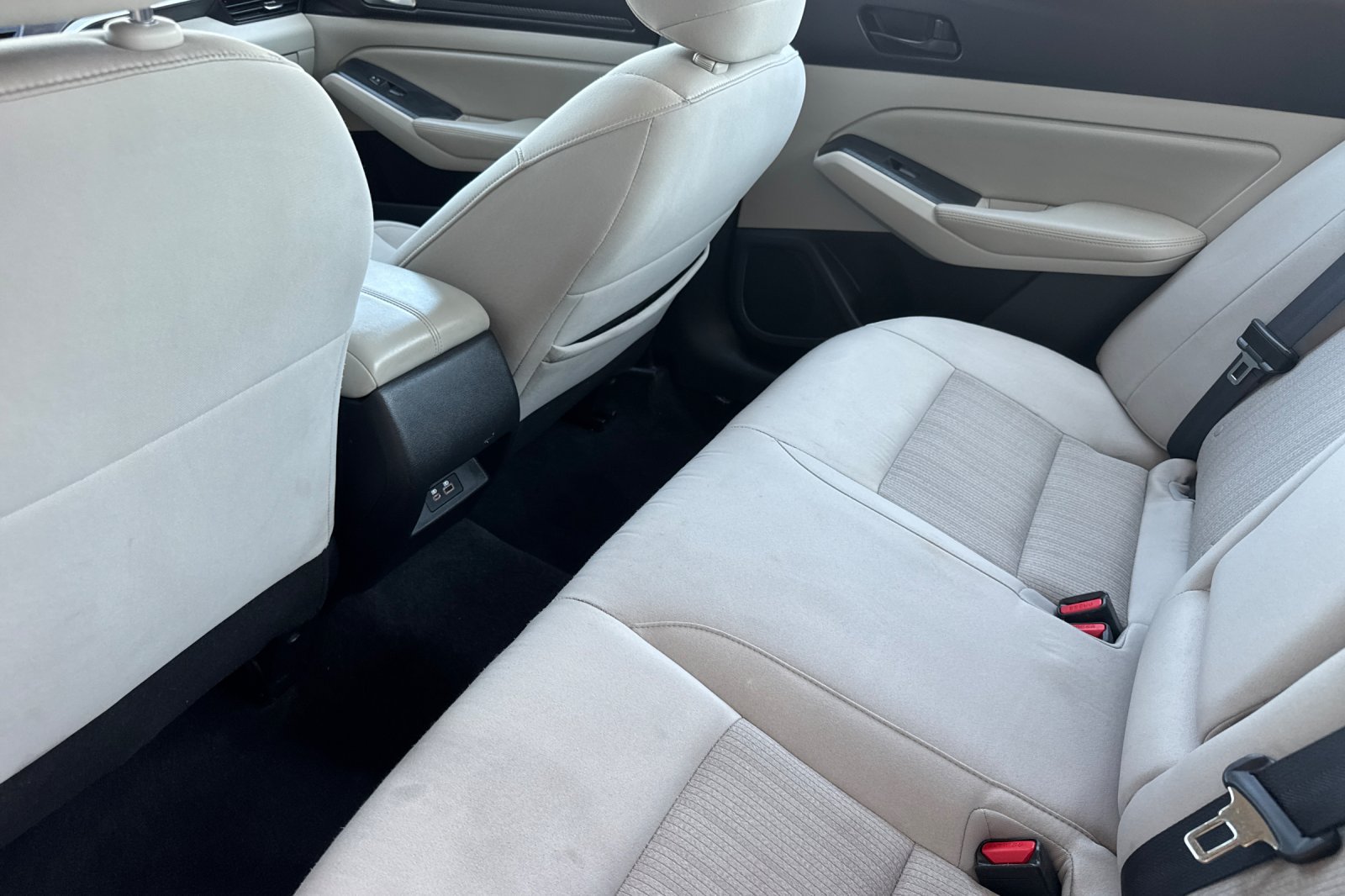 Certified 2025 Nissan Altima 2.5 SV FWD image 15