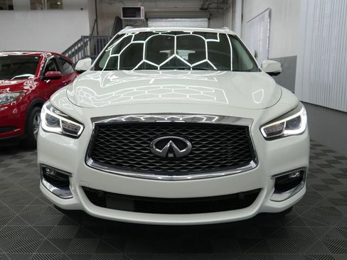 Used 2017 INFINITI QX60 AWD w/ Premium Plus Package image 2