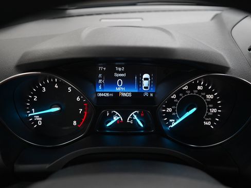 Used 2018 Ford Escape SE w/ Ford Safe & Smart Package FWD image 23