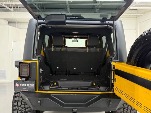 Used 2015 Jeep Wrangler Unlimited Sport w/ Quick Order Package 24S image 40