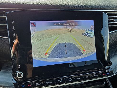 Used 2024 Jeep Wagoneer L Series II w/ Flexible Seating Group image 28