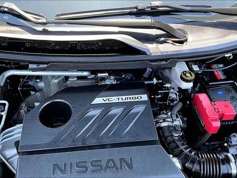 Certified 2023 Nissan Rogue SV FWD image 29