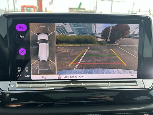 Certified 2024 Volkswagen Atlas SEL Premium R-Line image 13