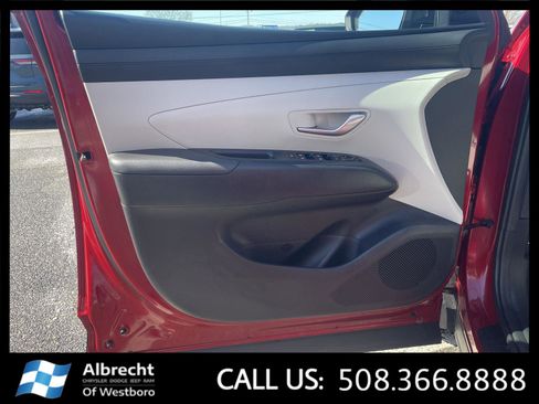 Used 2025 Hyundai Tucson SEL image 11