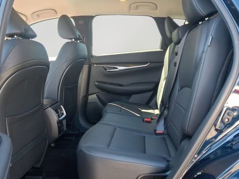 Used 2025 INFINITI QX50 Pure image 8