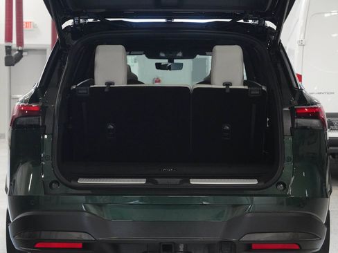 Used 2026 INFINITI QX60 Autograph w/ Dark Cargo Package image 33