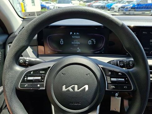 Used 2024 Kia Seltos LX AWD/4WD image 18