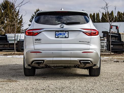 Used 2018 Buick Enclave Avenir w/ Avenir Technology Package image 3