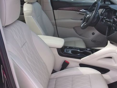 Used 2023 Buick Envision Avenir FWD image 37