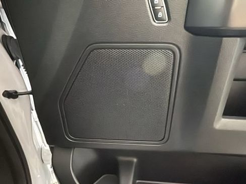Used 2018 Ford F150 XLT w/ Equipment Group 302A Luxury AWD/4WD image 30