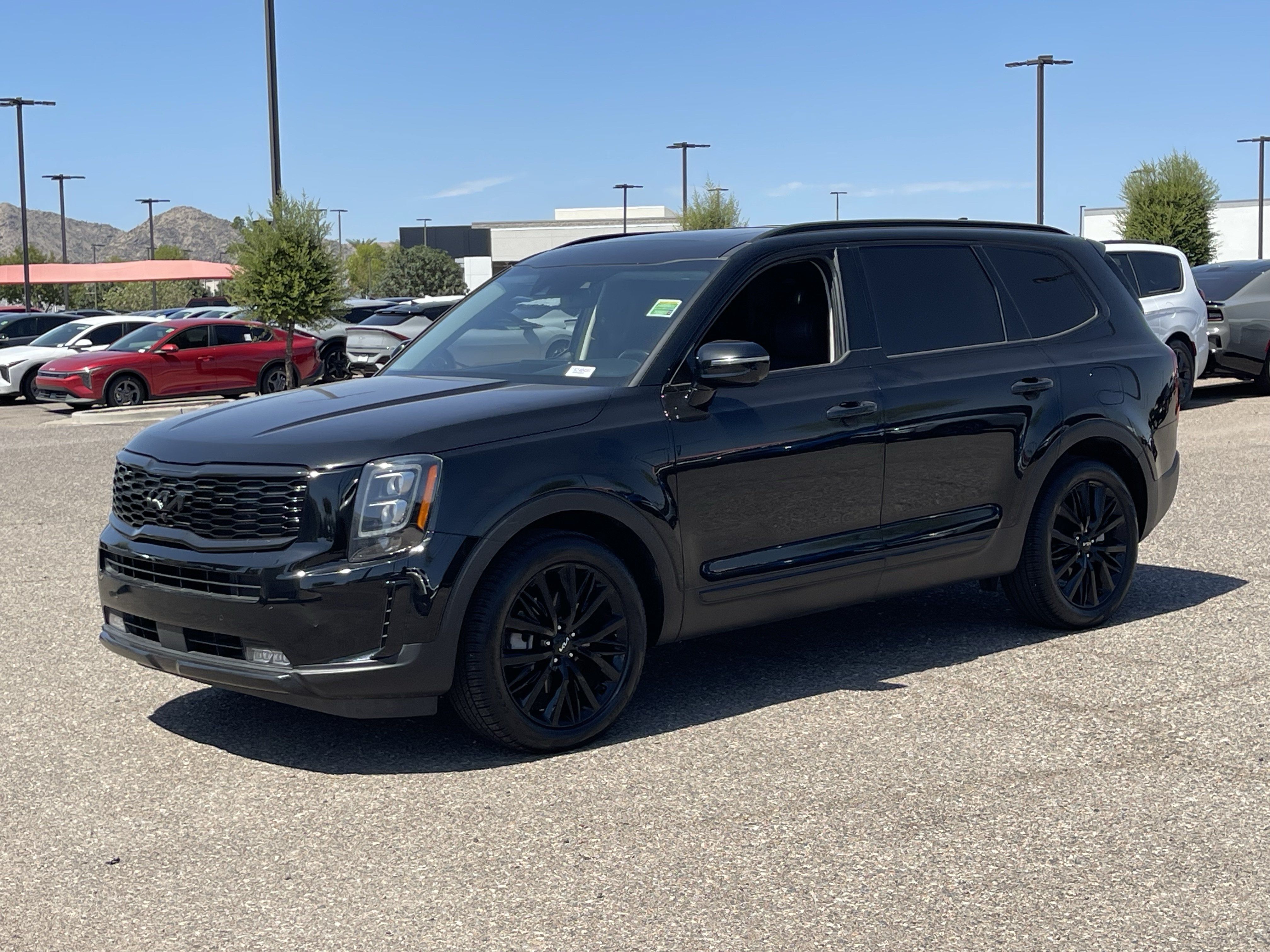 Used 2022 Kia Telluride SX FWD image 2