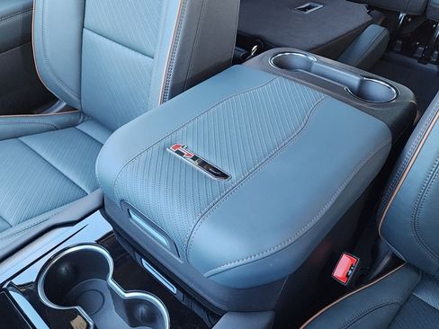 New 2026 GMC Yukon AT4 image 34