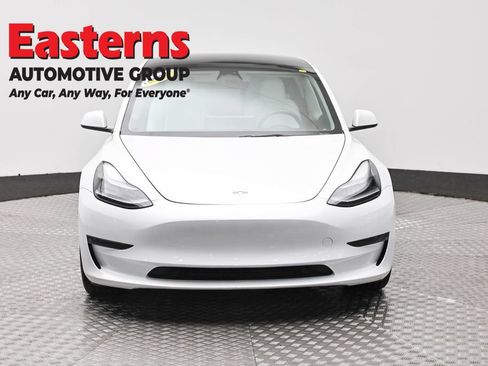 Used 2023 Tesla Model 3 Standard Range RWD image 2