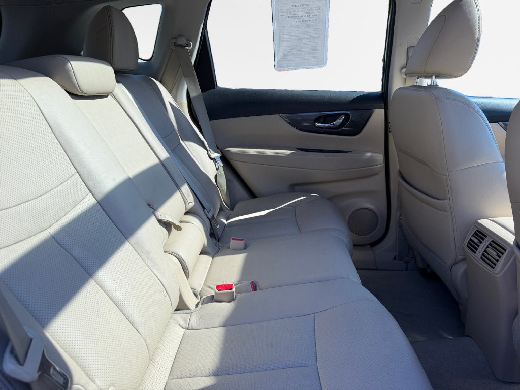 Used 2015 Nissan Rogue SL w/ SL Premium Package AWD/4WD image 29