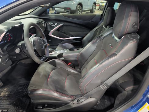 Used 2019 Chevrolet Camaro ZL1 image 7